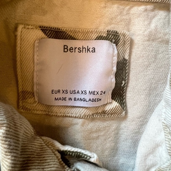 BERSHKA camo jacket 🧥 - Picture 5 of 5